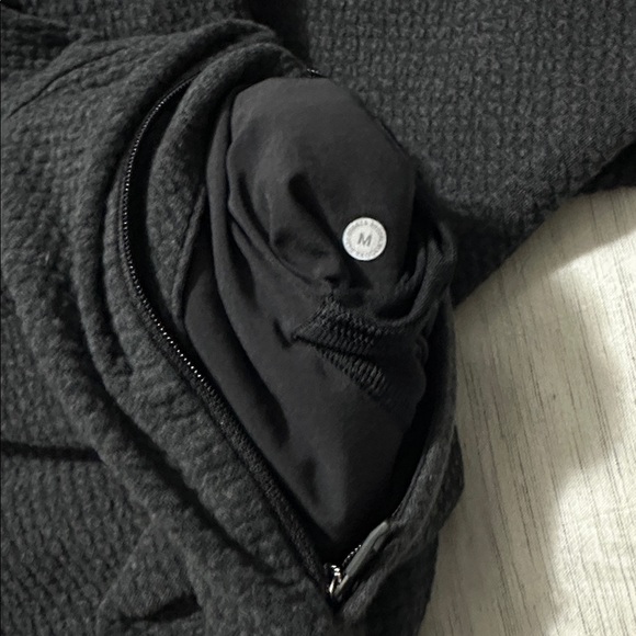 Lululemon At Ease Crew Sweatshirt - Picture 6 of 6